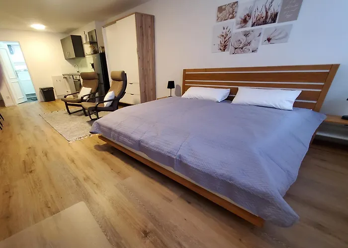 Ferienwohnung Blumenstiel